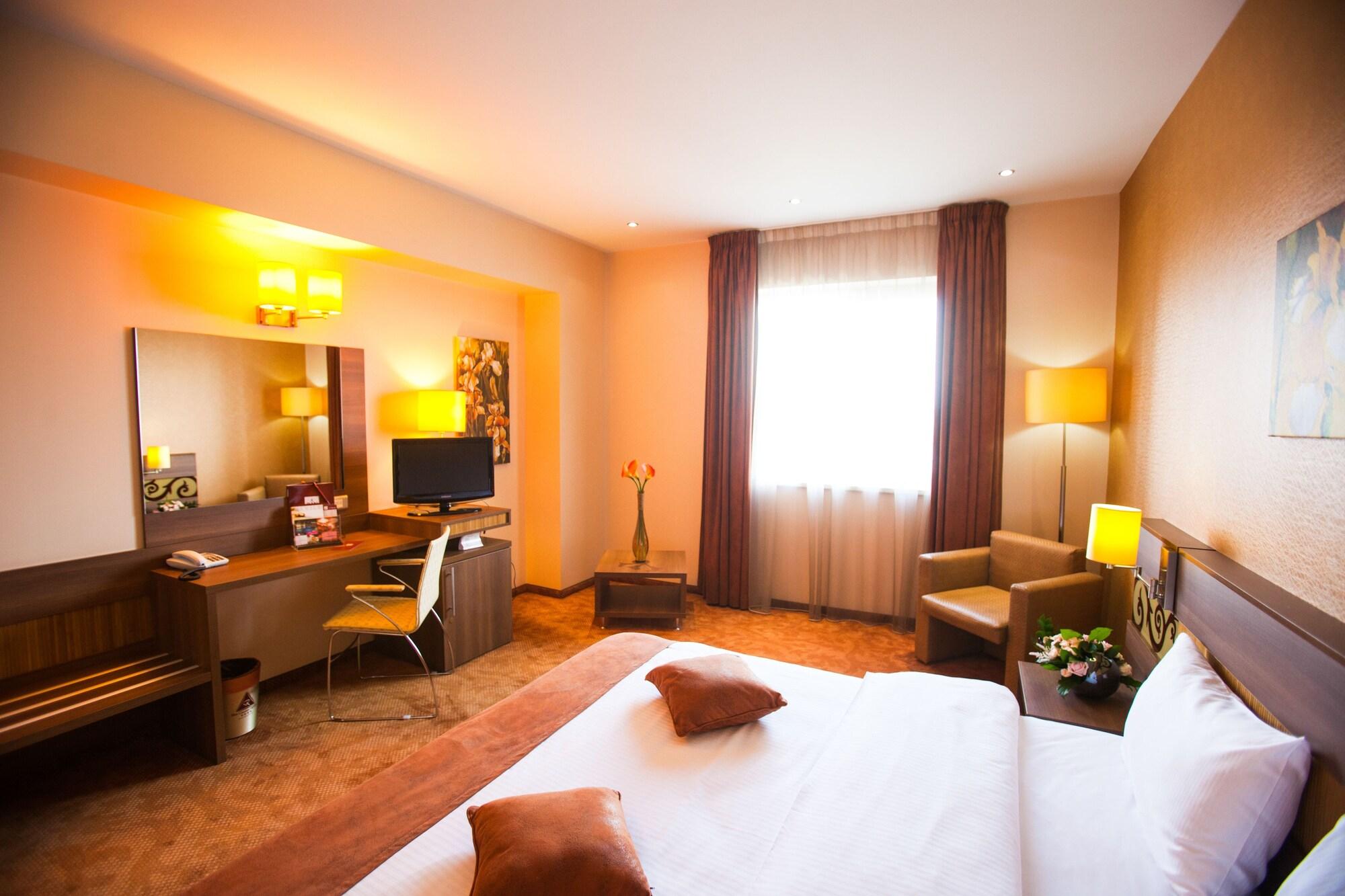 Rin Grand Hotel Bucarest Exterior foto